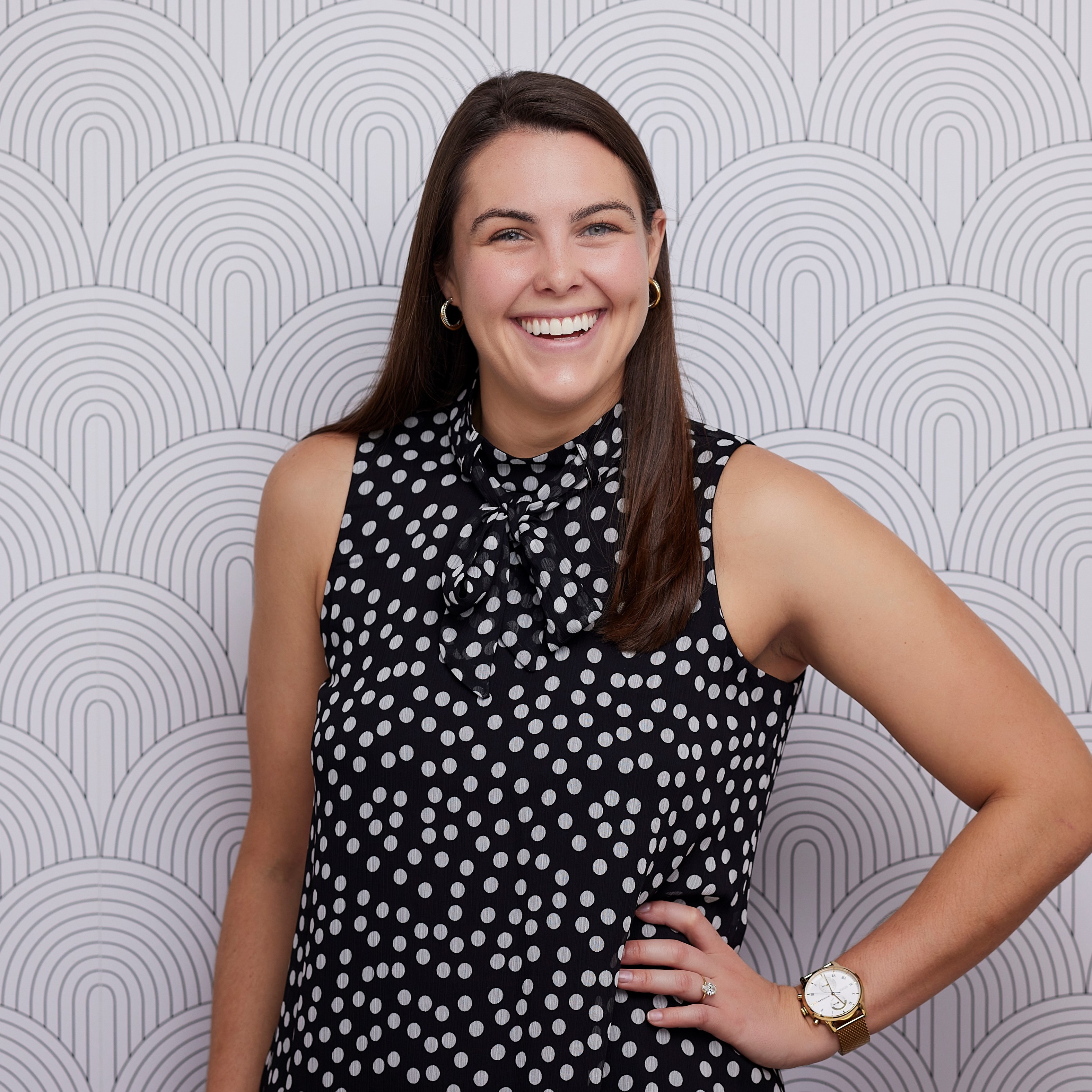 Alina Mencias headshot cropped square