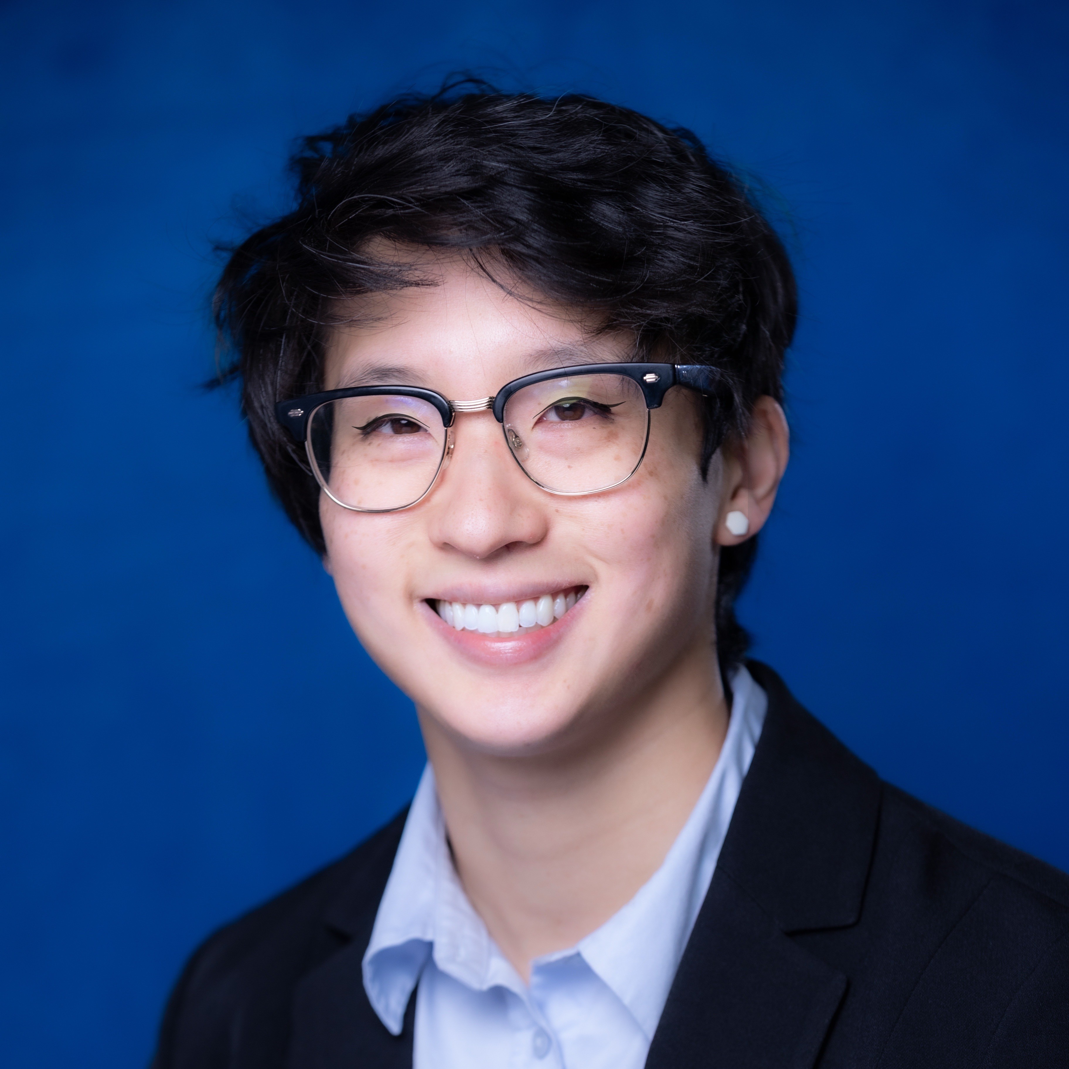 Sophie Tsai headshot_resizing advice from Aamer