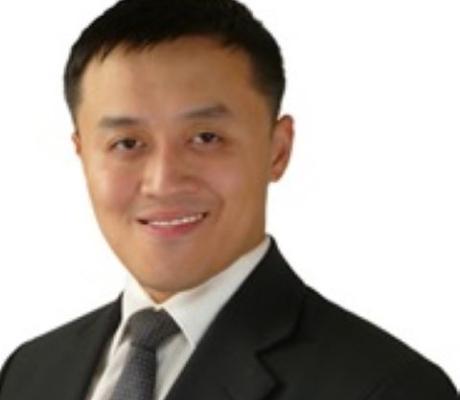 Bo Peng headshot